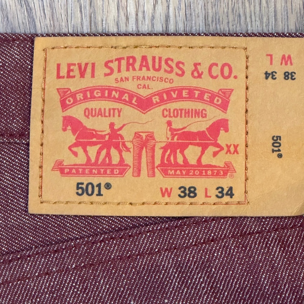 Men's Burgundy Levi's 501 Straight-Leg Jeans White Oak Cone Denim - Picture 5 of 6